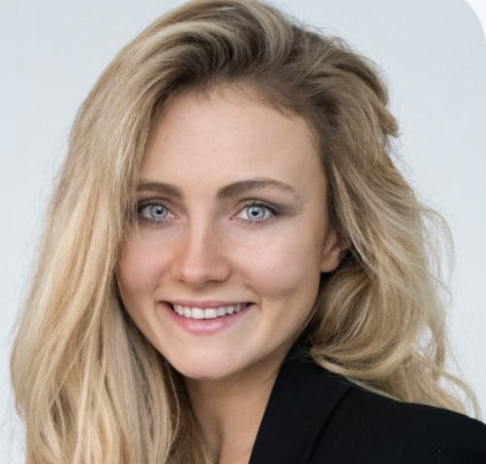 Julia Bond